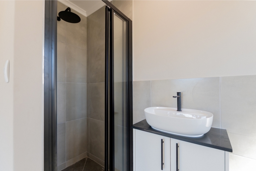 3 Bedroom Property for Sale in Hoogland Western Cape